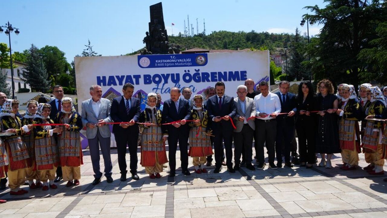 Ahşap Sanatı Sergi Vali (2)