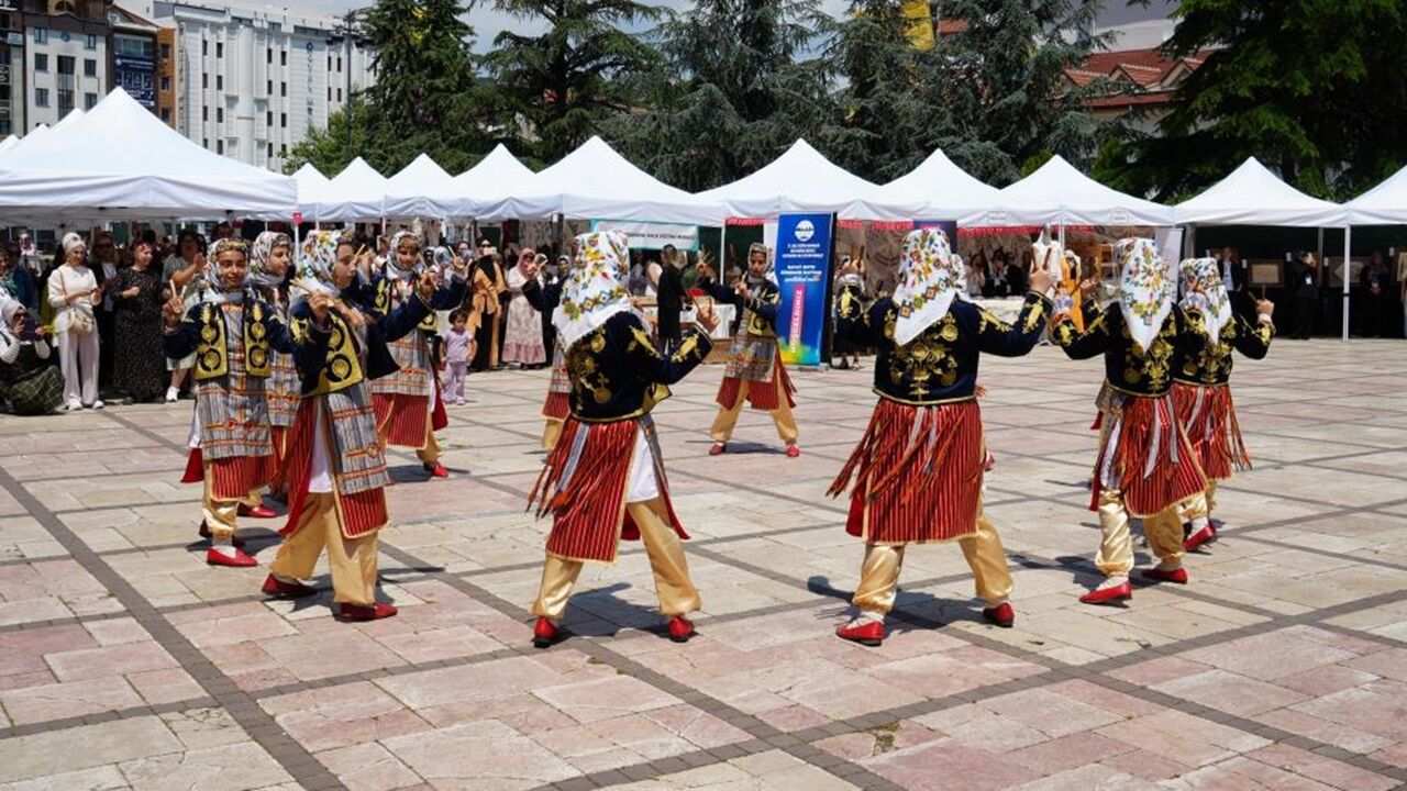 Ahşap Sanatı Sergi Vali (3)