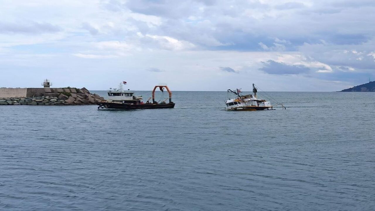 Balıkçı Teknesi Bozkurt (4)