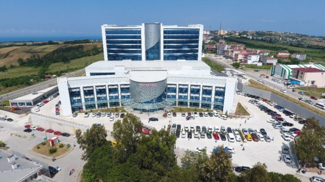 Bir Anda Dumanlar Yükseldi! Hastanede Yangın Paniği
