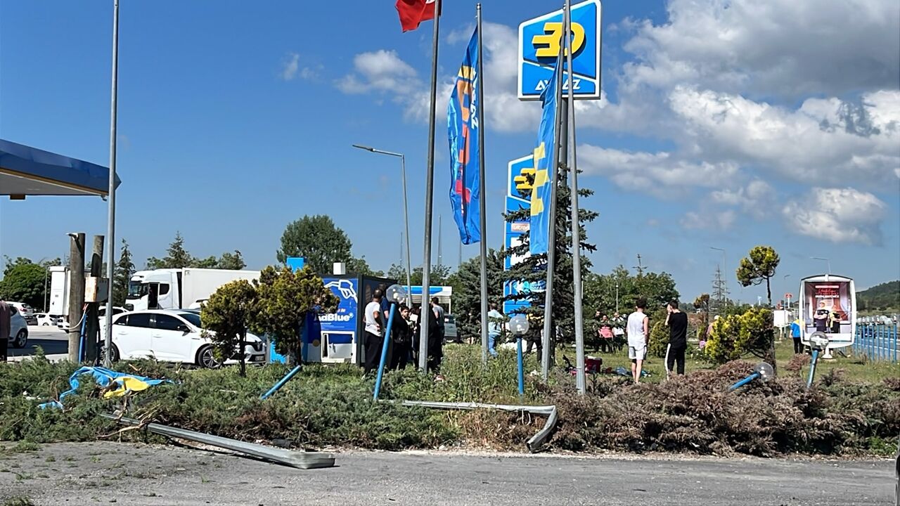 Bolu Benzinlikte Feci Kaza (1)