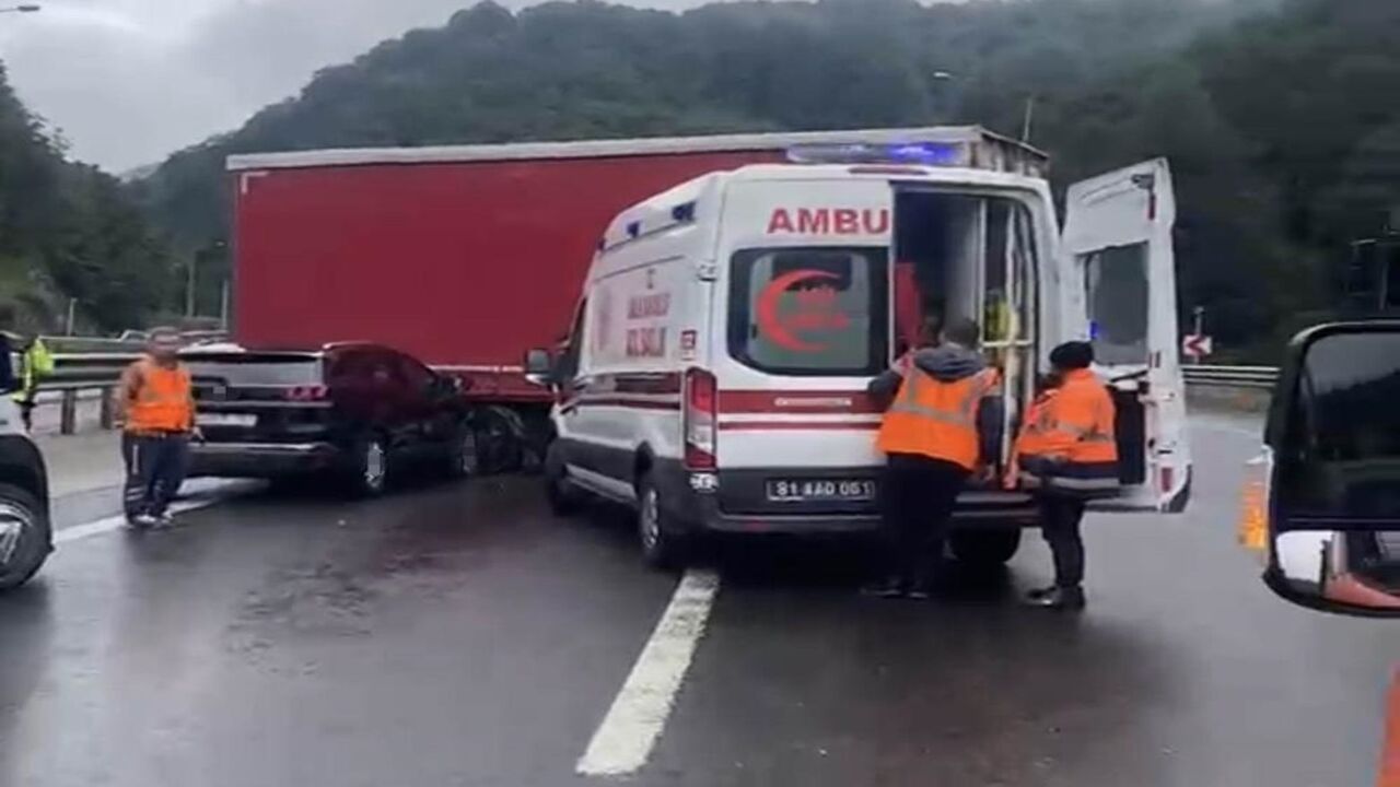 Bolu Trafik Kazası Dorse (1)