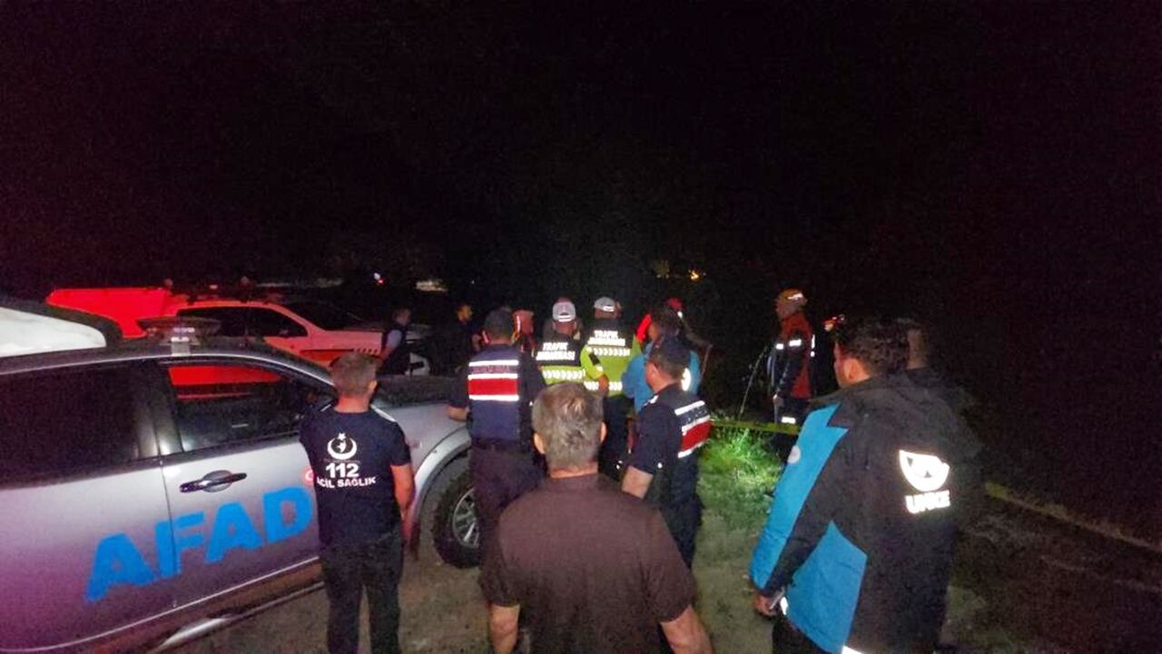 Chp İl Başkan Yardımcısı Mustafa Erten Acı Haber Geldi (4)