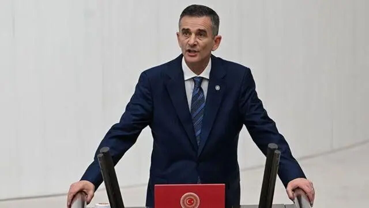 Chp Milletvekili Ümit Dikbayır
