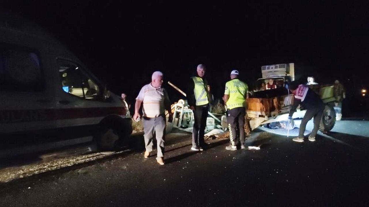 Feci Traktör Kazası Dede Öldü Torun Yaralı (6)