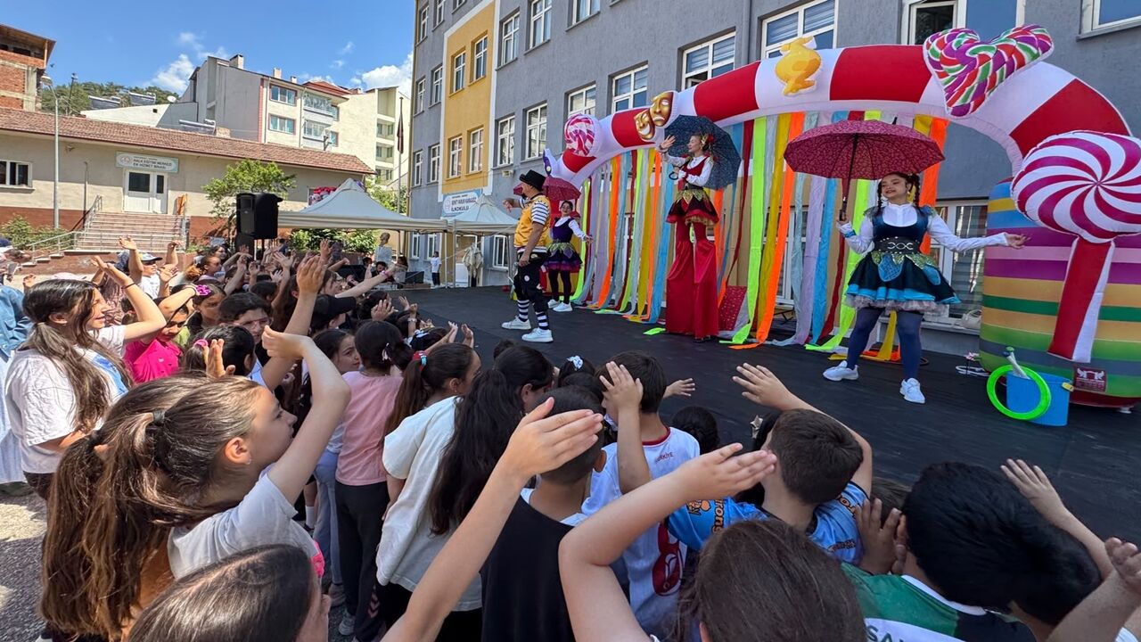 Hanönü De Başkan Ve Öğrenciler Çok Eğlendi (8)