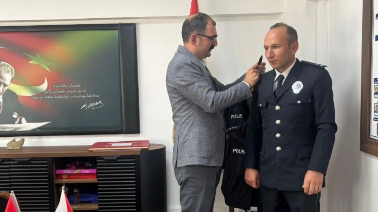 Hanönü’nde Terfi Gururu Başkomiserlik Rütbesini Kaymakam Demirdağ Taktı (2)