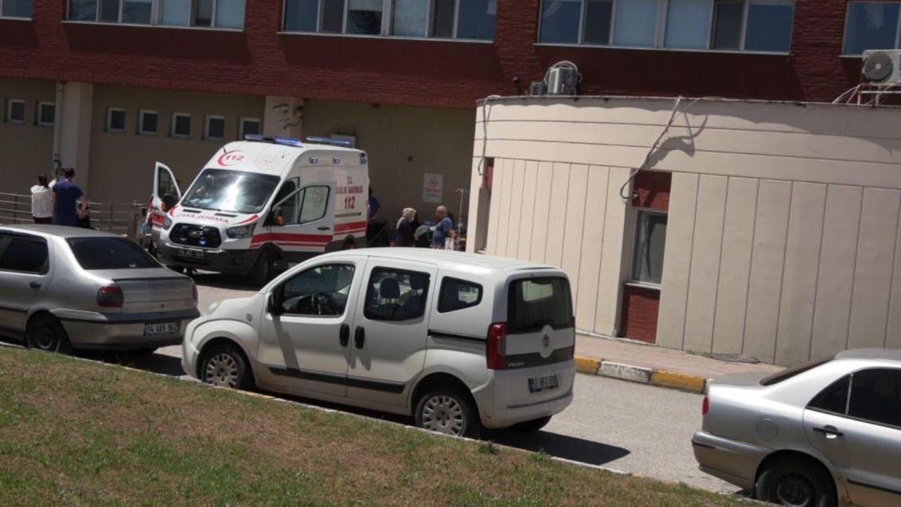 Hastanede Alarm Verildi Kimyasal Maddeden 9 Kişi Etkilendi (1)