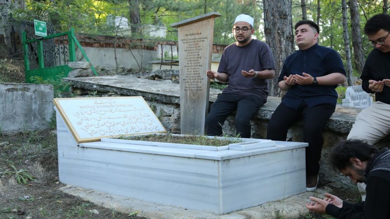 Hat Üstatlarından Hattat Muhittin Tanır (4)