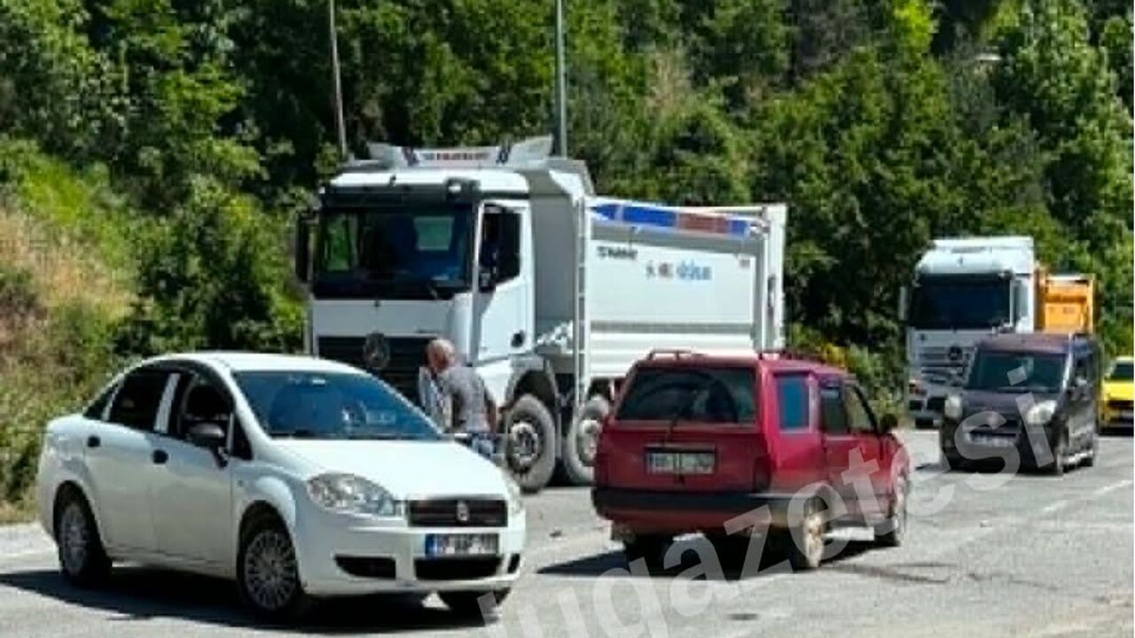 Inebolu Kaza Iki Otomobil (2)
