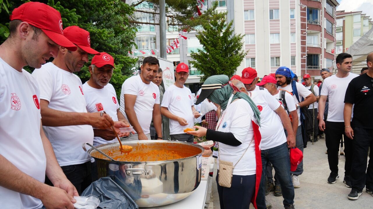 İstiklal Yolu Yürüyüşü’nde Katılımcılar Seydiler’de (3)