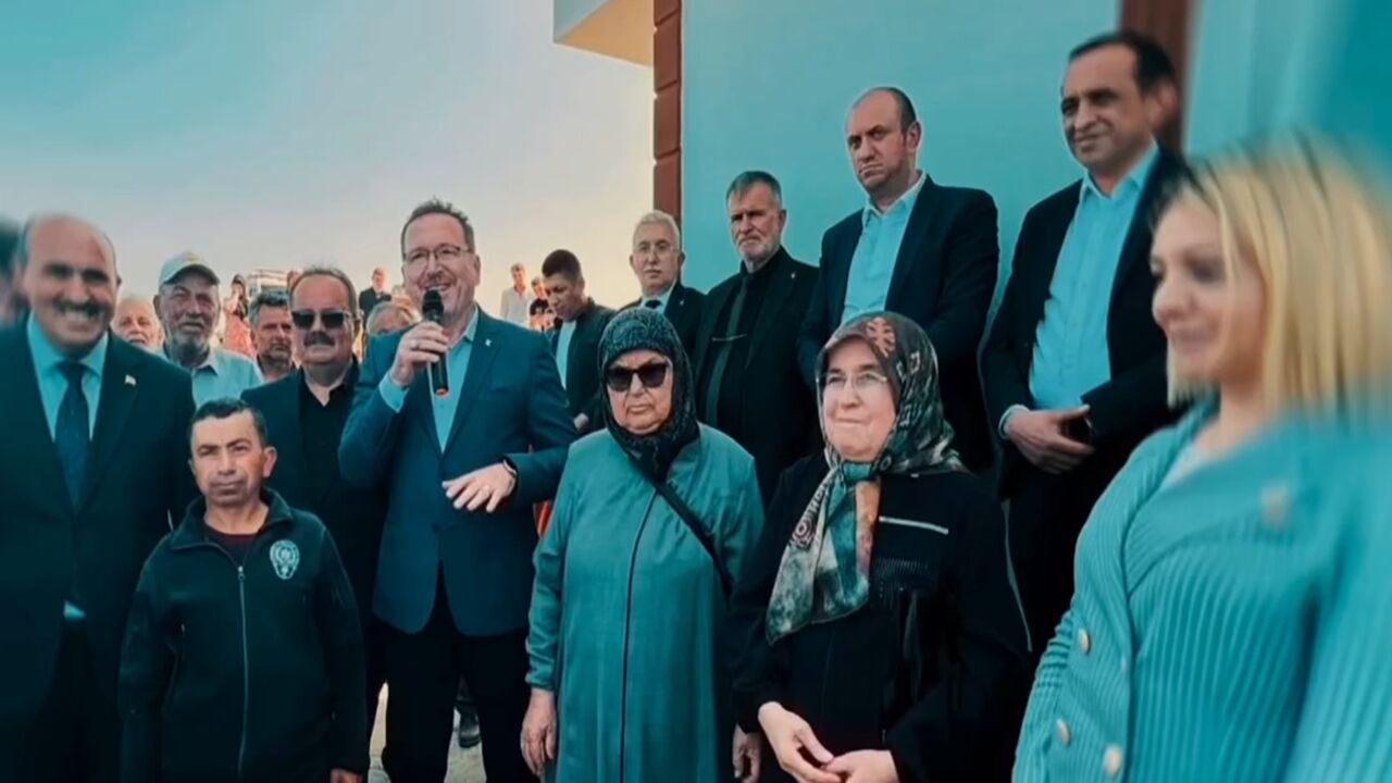 Kapıya Kilit Vurulmaz Sevgilioğlu 2