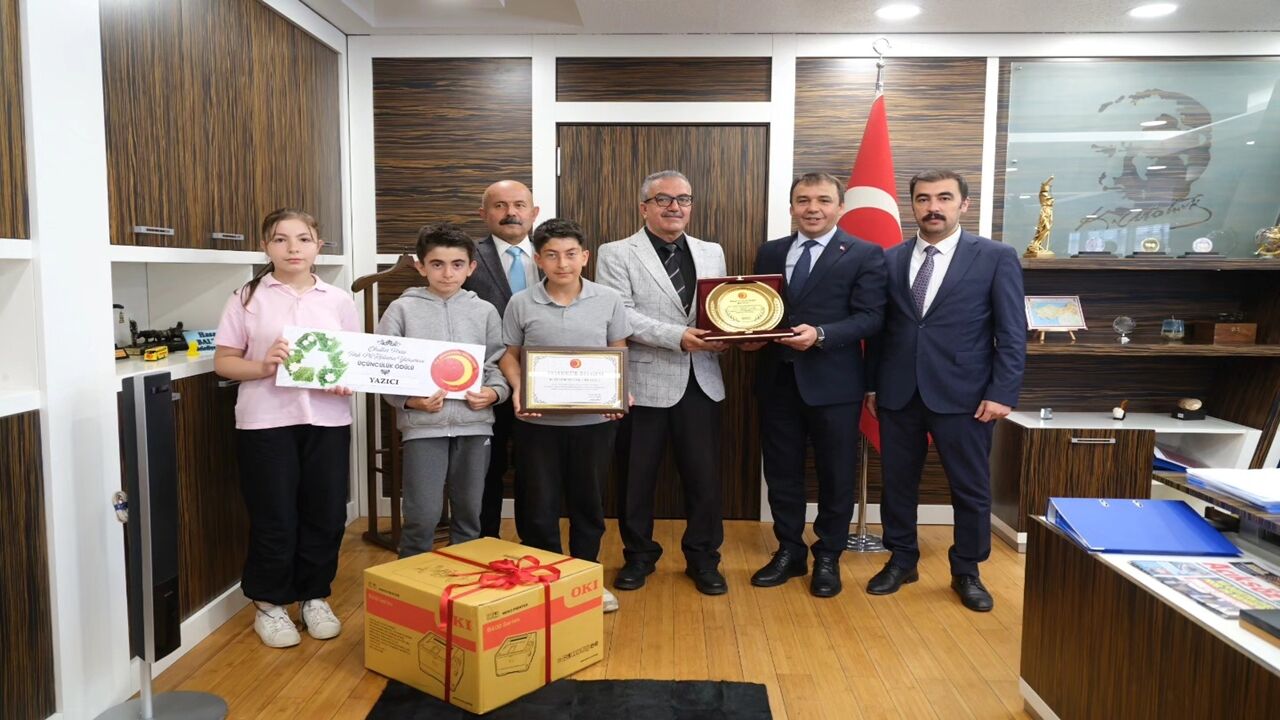 Kastamonu Belediyesi Atık Pil Ödül (6)