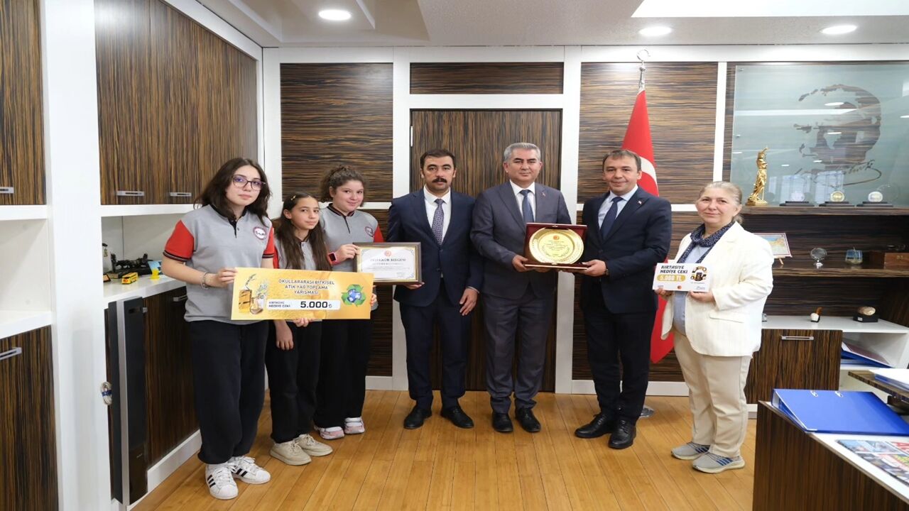 Kastamonu Belediyesi Atık Pil Ödül (8)