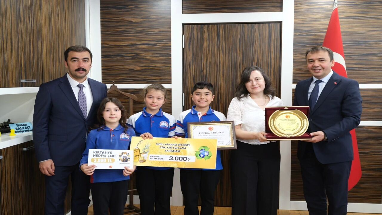 Kastamonu Belediyesi Atık Pil Ödül (9)