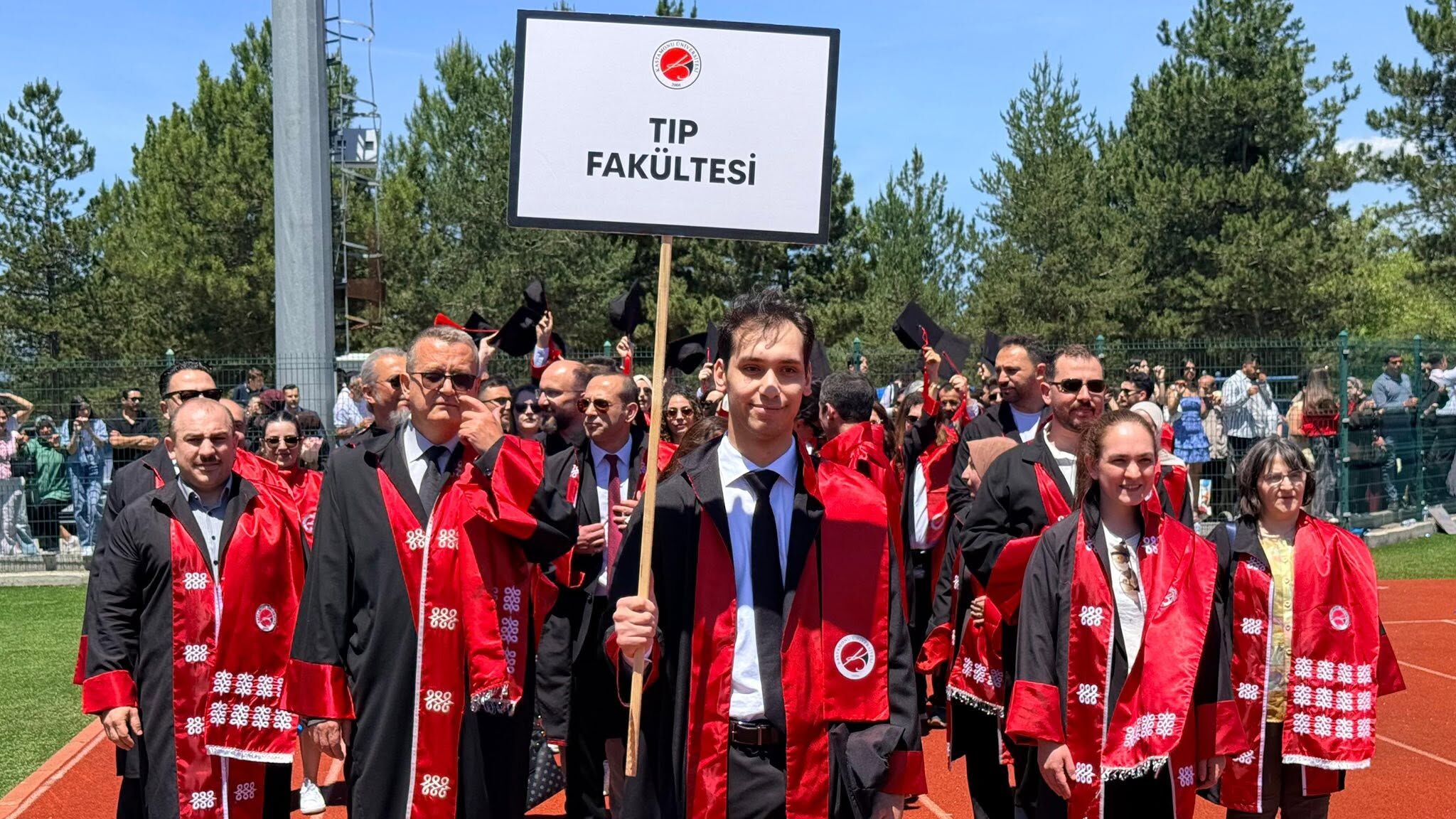 Kastamonu Üniversitesinde Mezuniyet Coşkusu (12)
