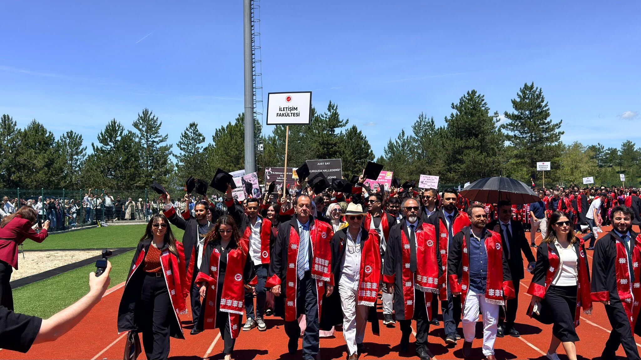 Kastamonu Üniversitesinde Mezuniyet Coşkusu (16)