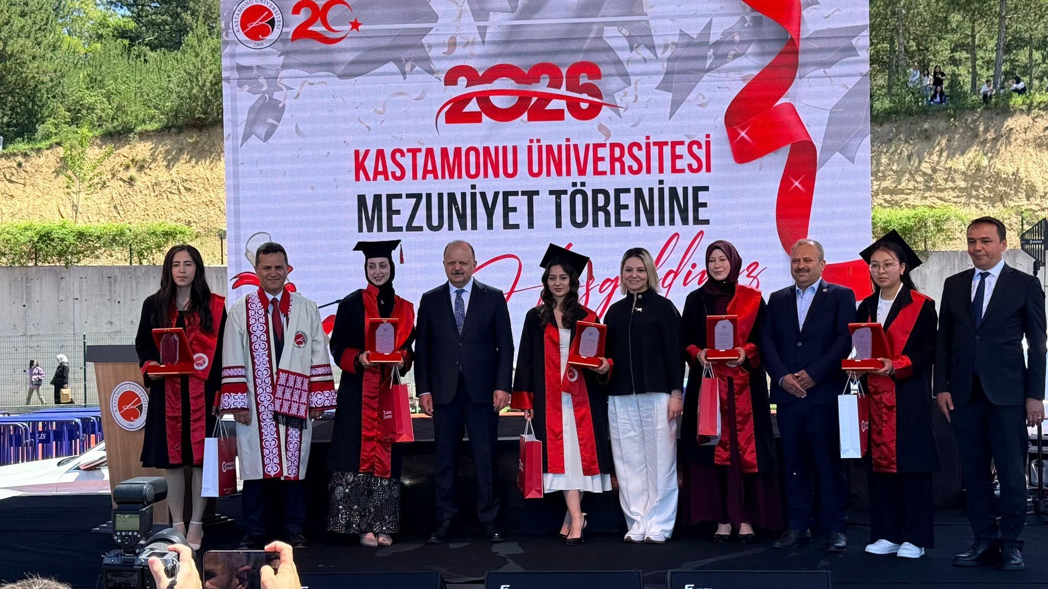 Kastamonu Üniversitesinde Mezuniyet Coşkusu (18)