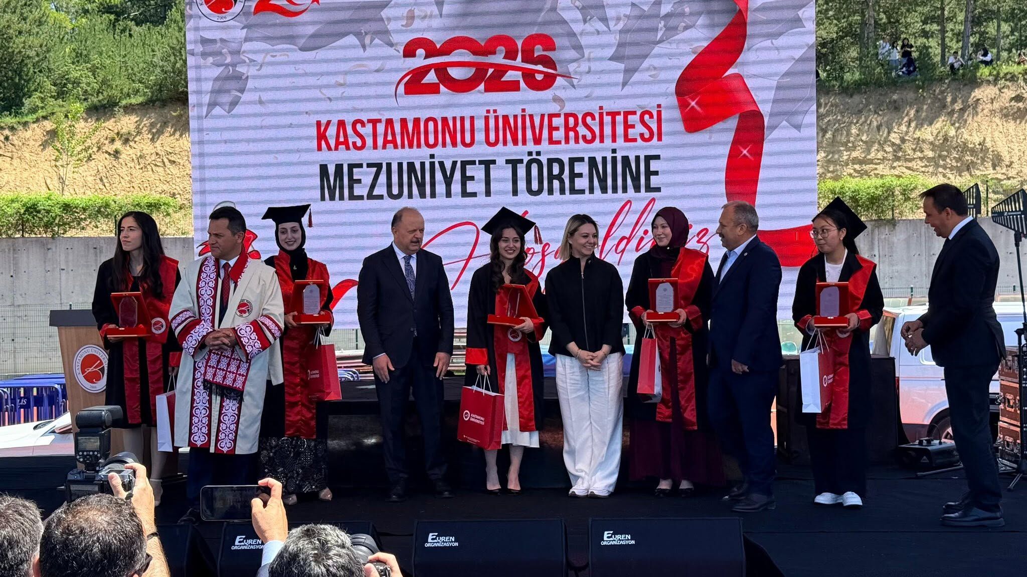 Kastamonu Üniversitesinde Mezuniyet Coşkusu (2)