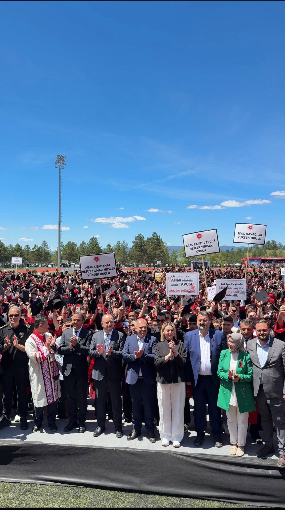 Kastamonu Üniversitesinde Mezuniyet Coşkusu (7)