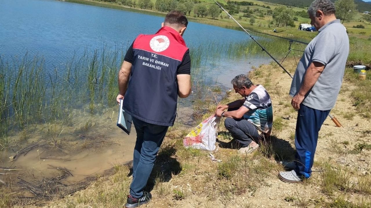 Kastamonu’da Kaçak Avcılığa Karşı Göletlerde Sıkı Kontrol (2)