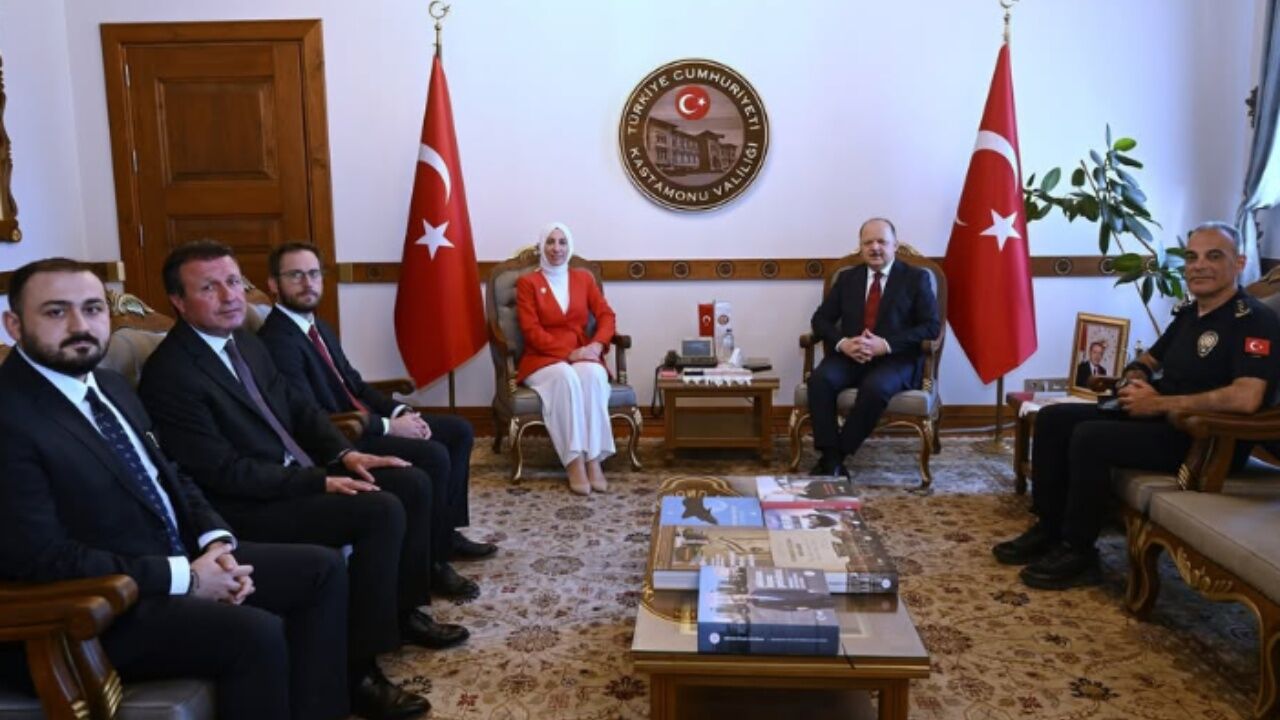 Kastamonu’da Vali Dallı’ya Bakan Yardımcısından Ziyaret (1)