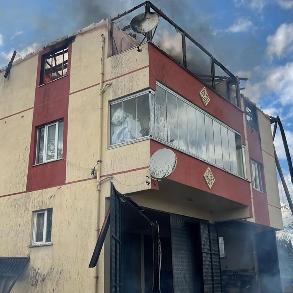 Kemerler Köyünde Yangın (1)
