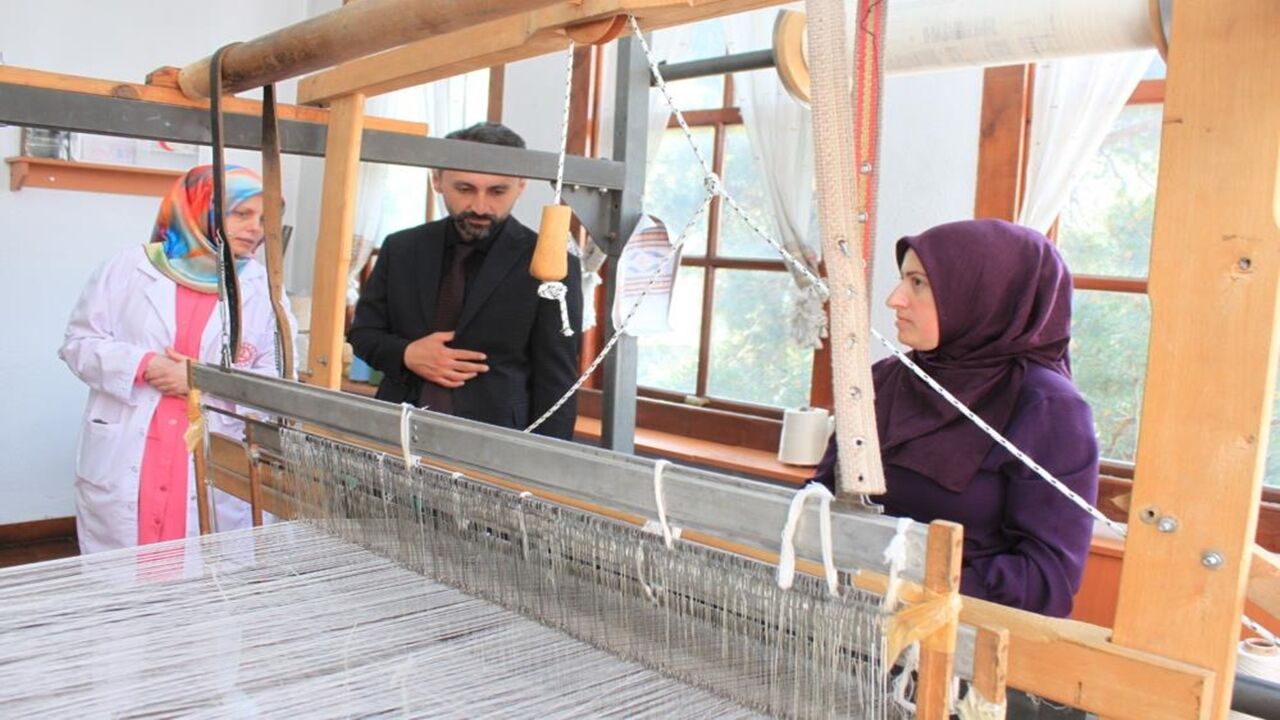 Kuzka Kadın Inceleme (7)