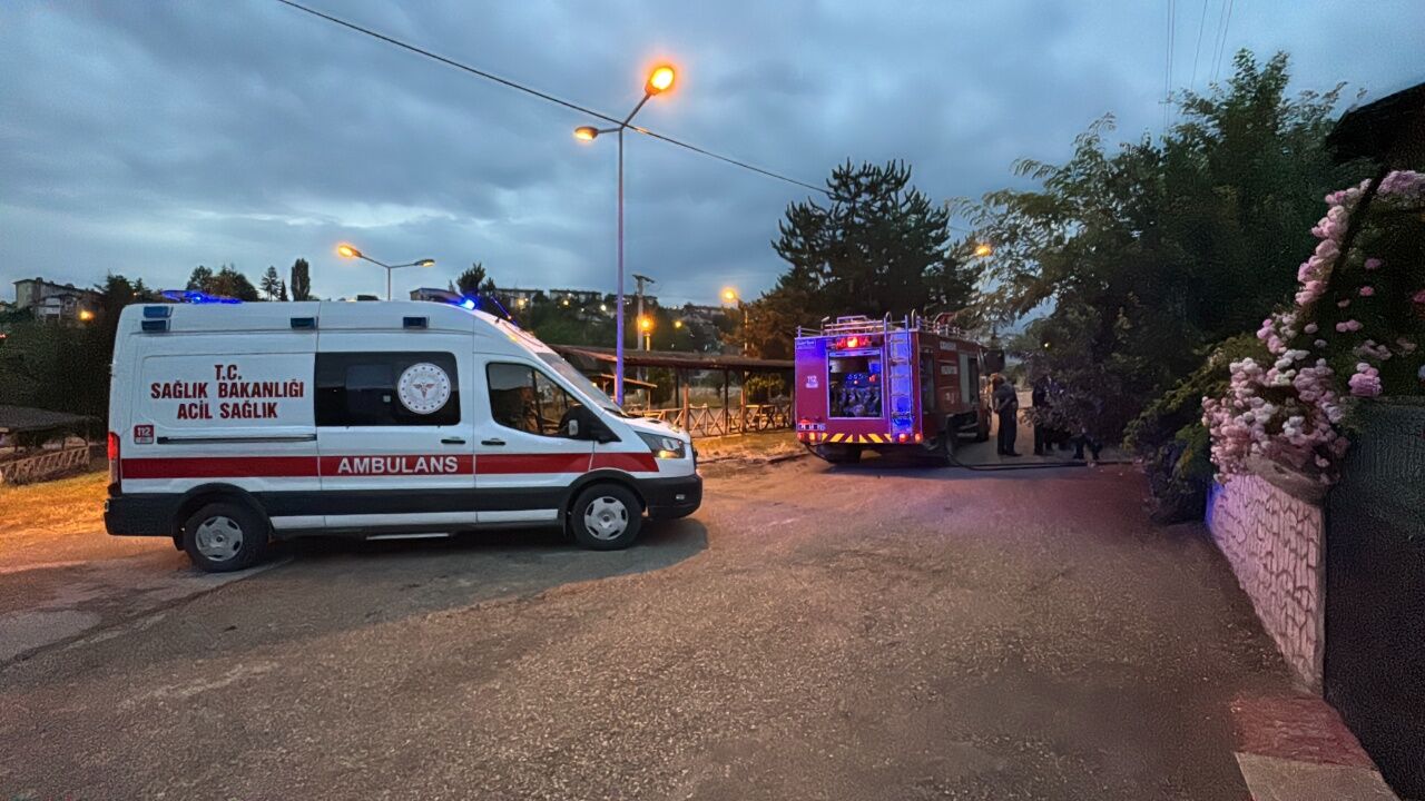 Mahallede Korku Dolu Anlar! Alevler Her Yeri Sardı