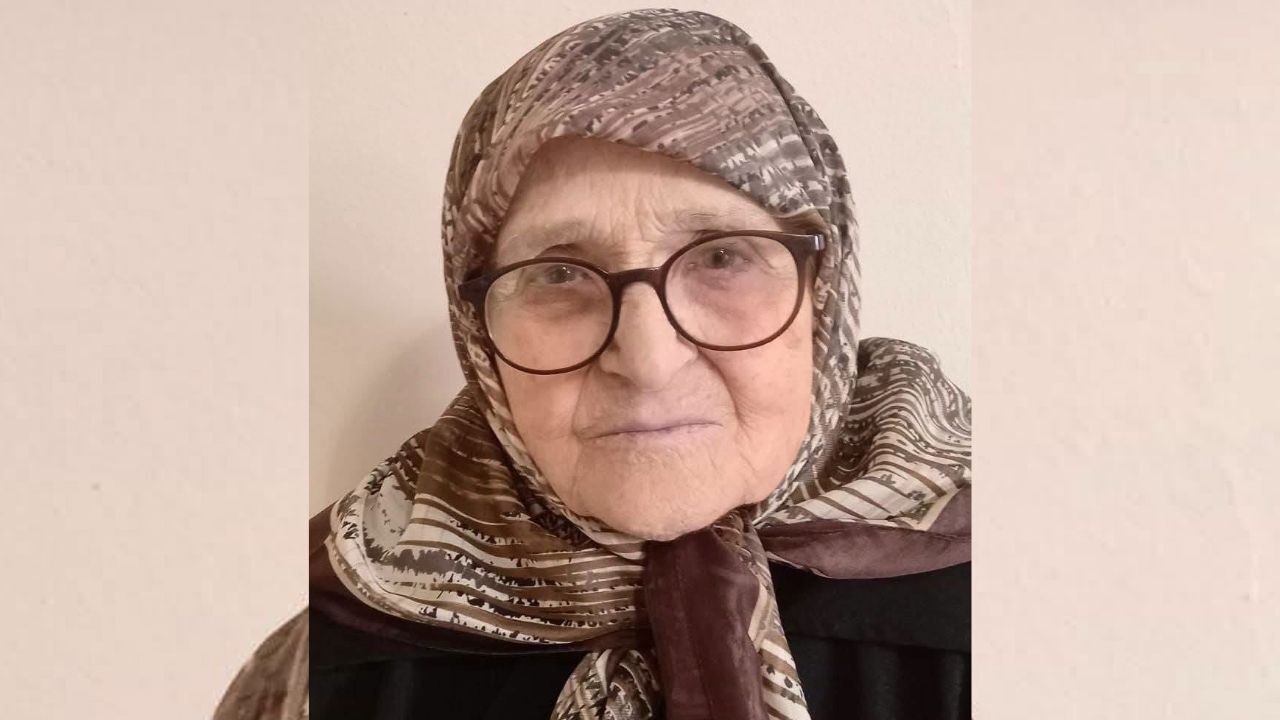 Melahat Akgün-1