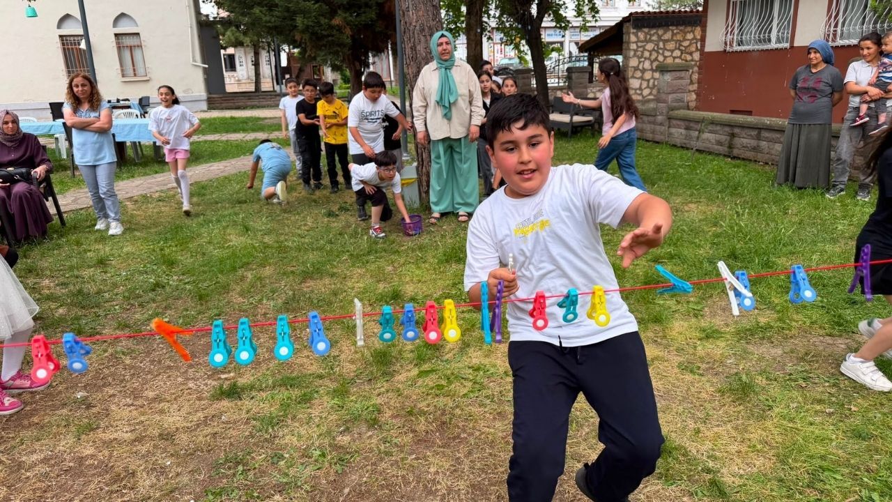 Miniklerin Mezuniyet Sevinci Taşköprü’den Samsun’a Uzandı (1)