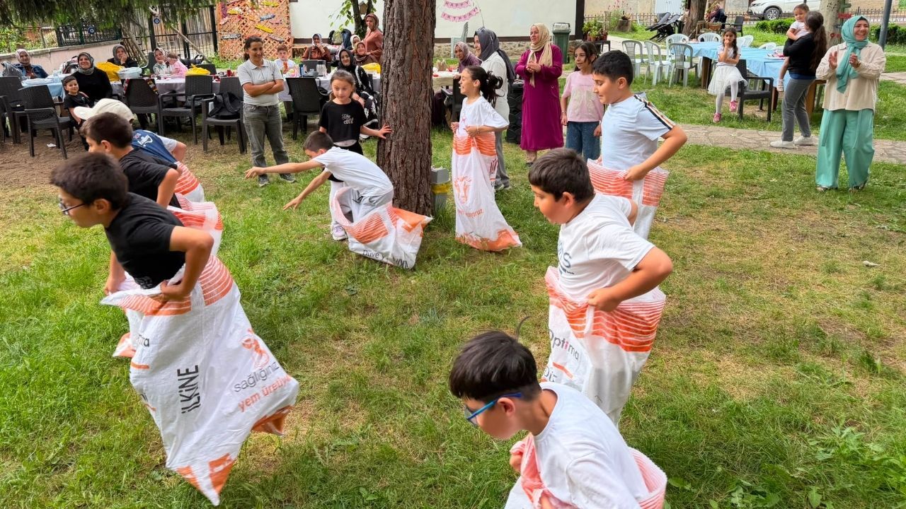 Miniklerin Mezuniyet Sevinci Taşköprü’den Samsun’a Uzandı (5)