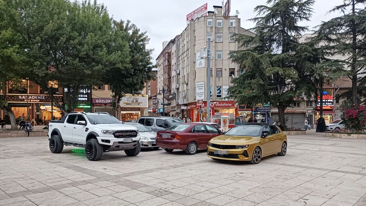 Nasrullah Meydanı Trafik (3)