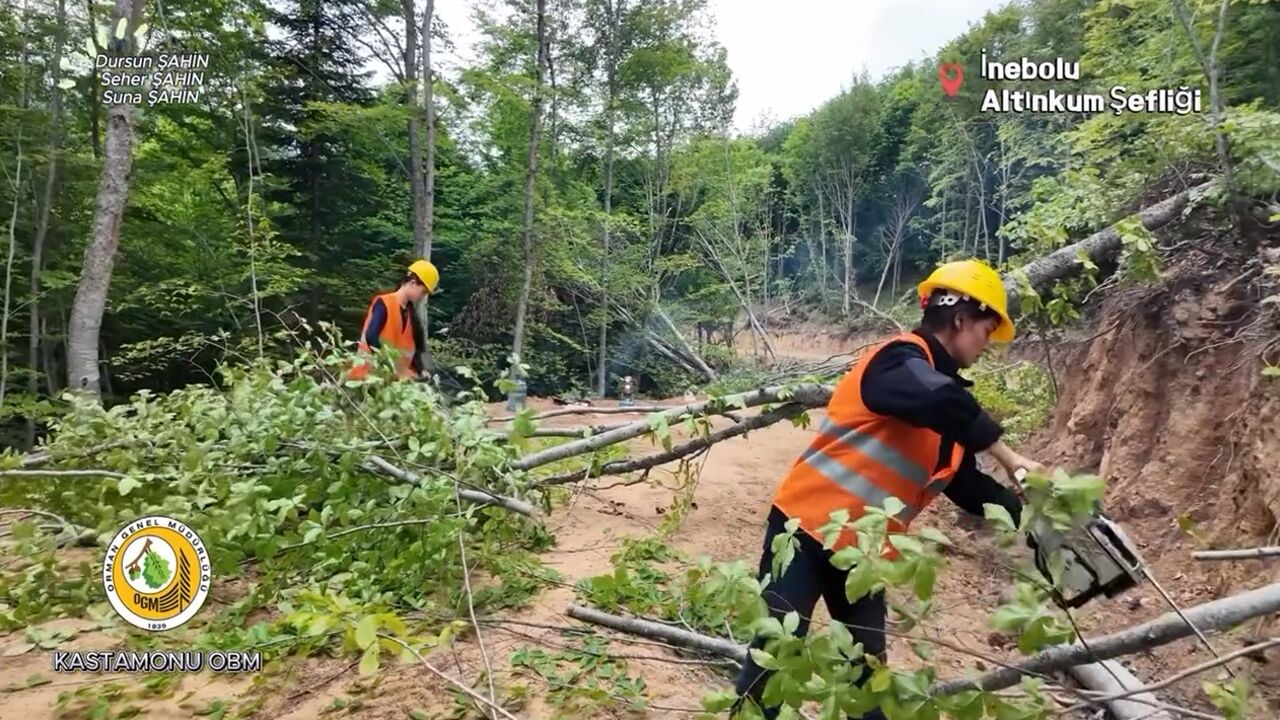 Seher Şahin Ve Suna Şahin (4)