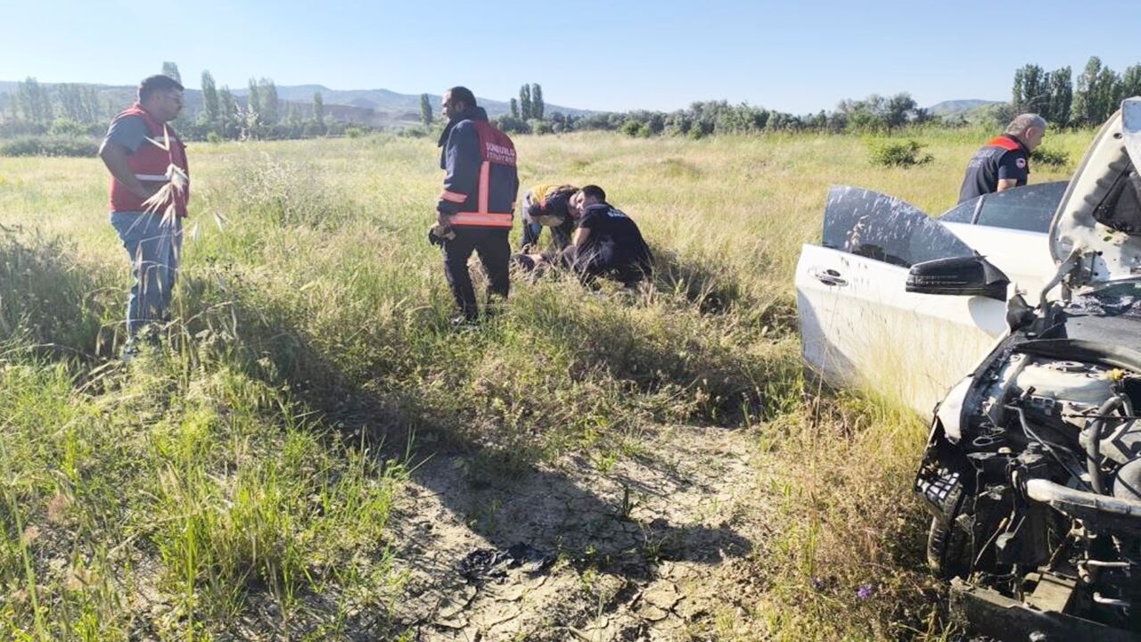 Sürücü Hayatını Kaybetti (2)-1