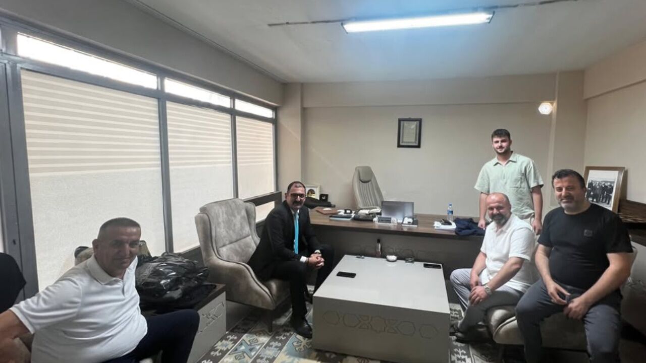 Taşköprü Kaymakamı Demirdağ, Smt Grup Tekstil’i Ziyaret Etti
