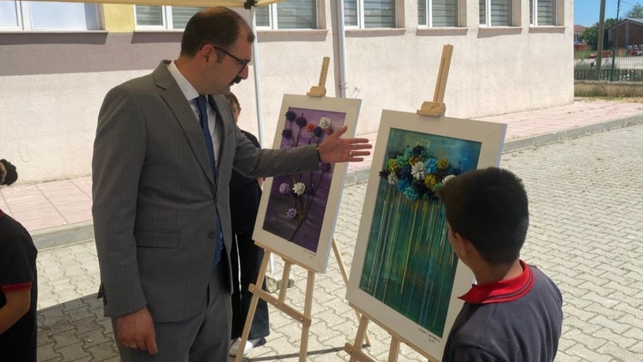 Taşköprü’de Alatarla Ortaokulu Yıl Sonu Resim Sergisi Açıldı (2)