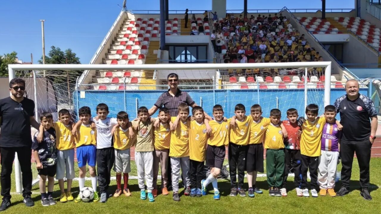 Taşköprü’de Miniklerden Büyük Performans! Futbol Şenliği İlgi Gördü (4)