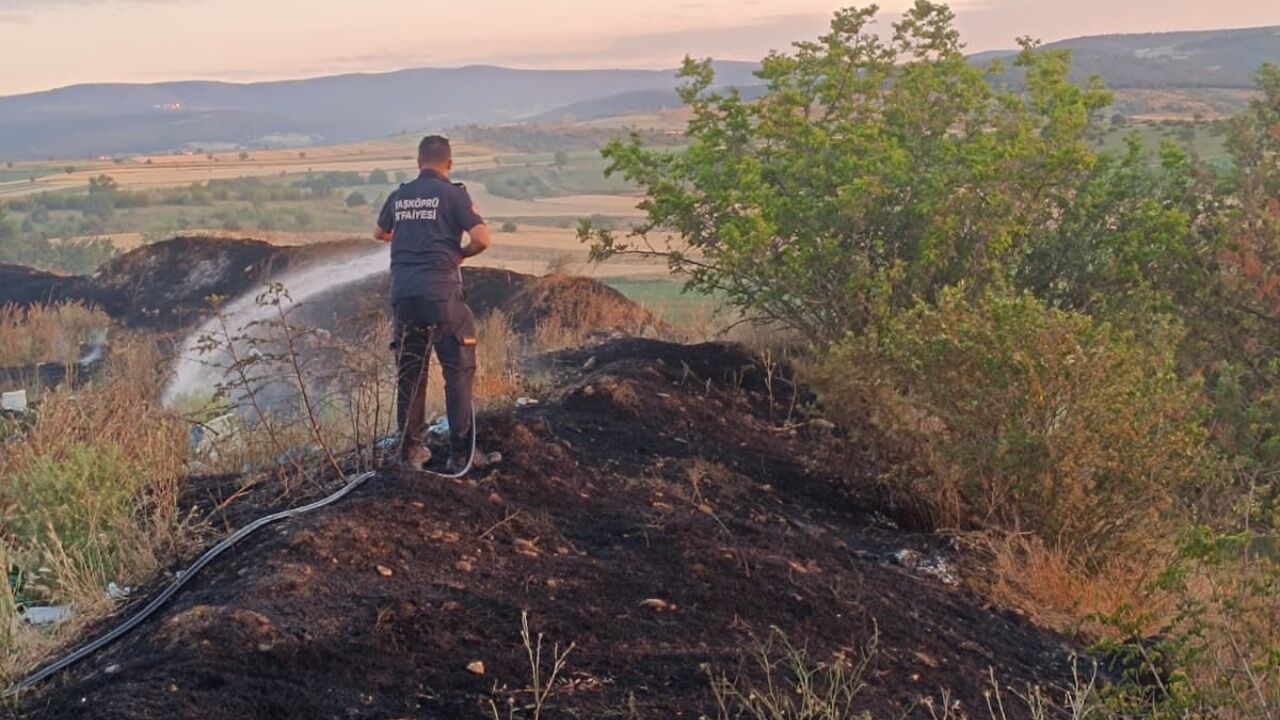 Taşköprü’de Yangın Alarmı Kırha Köyü’nde Ekipler Seferber Oldu (1)
