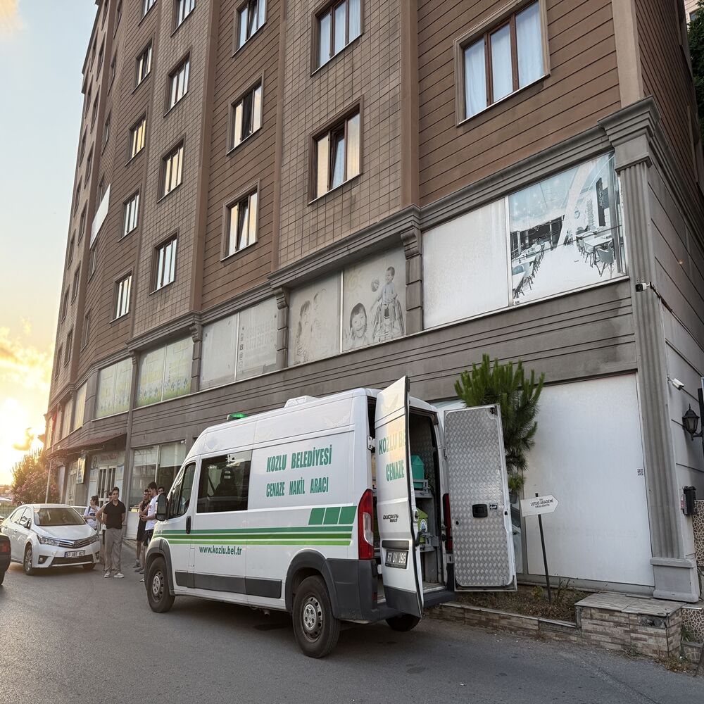 Üniversite Öğrencisi Evinde Ölü Bulundu (2)