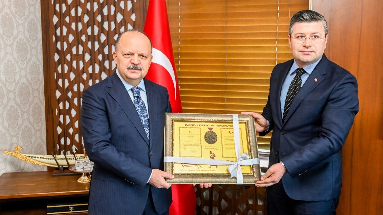 Vali Meftun Dallı İnebolu’da Ziyaretlerde Bulundu (2)