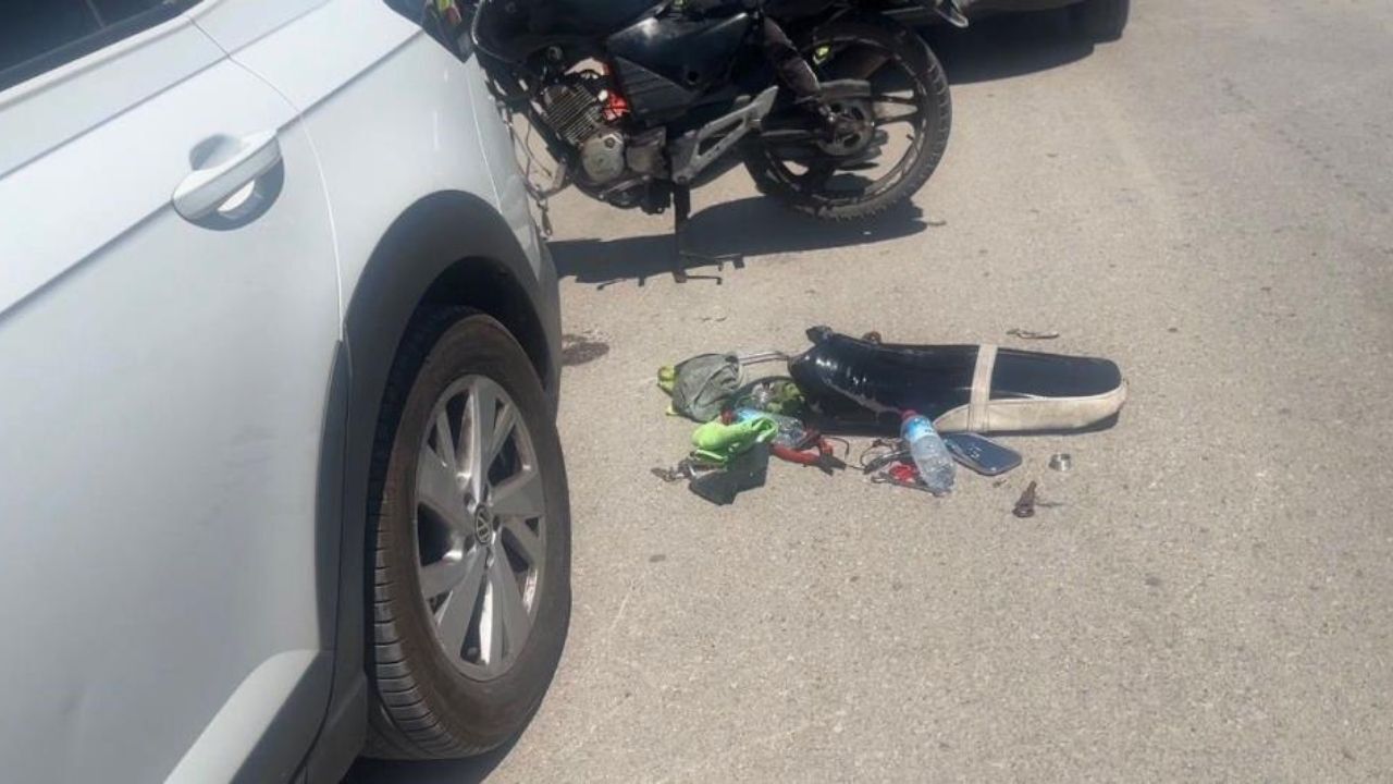 Yolun Karşısına Geçerken Motosiklet Çarptı (1)