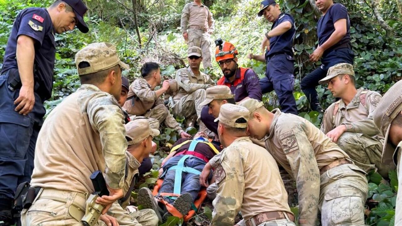16 Saattir Kayıptı! Ormanda Yaralı Halde Bulundu 1
