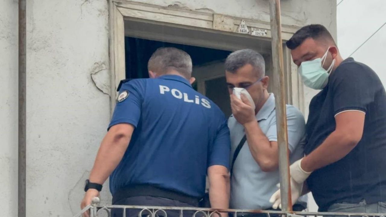20 Gündür Haber Alınamıyordu Evinde Ölü Bulundu (2)