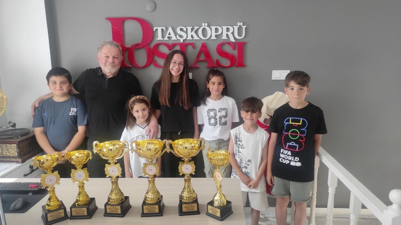Allstar Spor Kulübü, 6 Kupalık Başarısını Taşköprü’de Paylaştı (5)