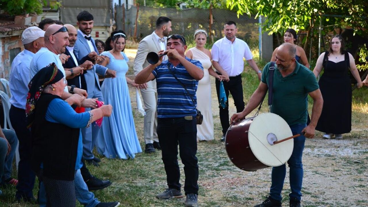 Almanya'da Yaşayan Ikiz Kardeşler (4)