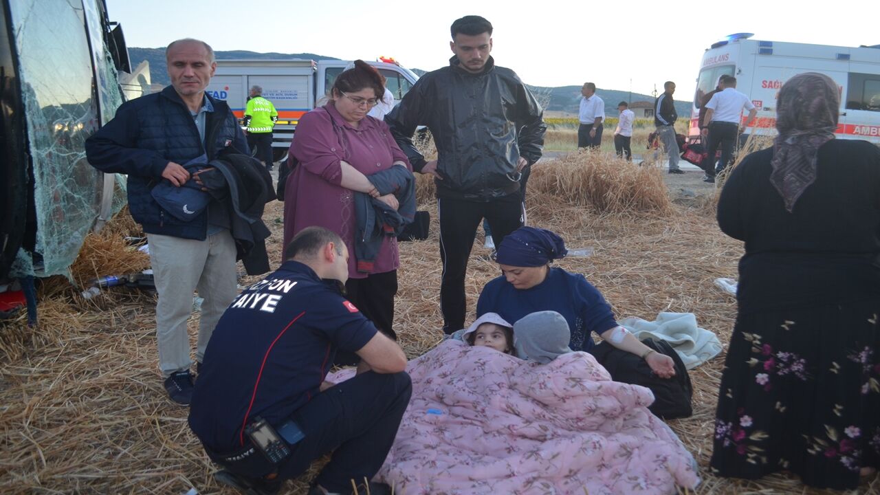 Amasya Otobüs Yolcu Yaralı (4)