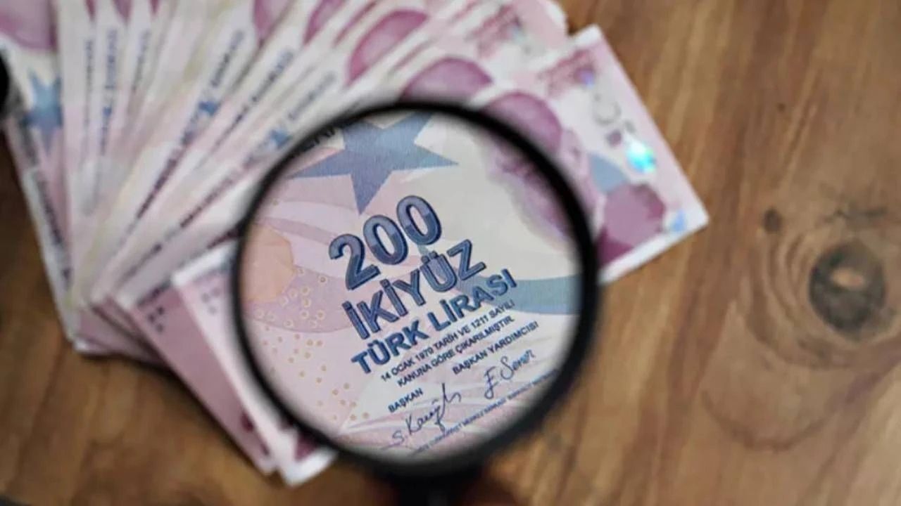 Anket Için Adını Verdi, Maaşına Ve Hesaplarına Haciz Konuldu (2)