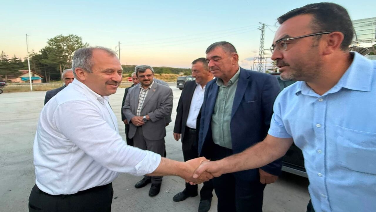 Araç Milletvekilleri Toplantı (1)