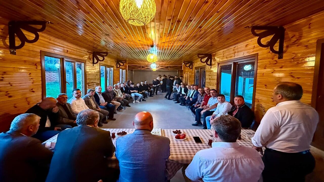 Araç Milletvekilleri Toplantı (5)